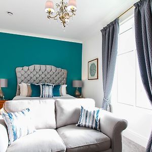 Luxury King Room